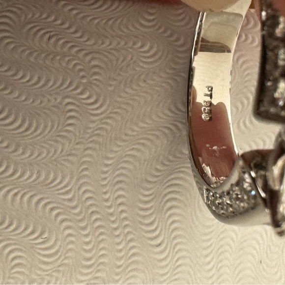 GIA Certified Cushion Cut Diamond Ring - Picture 4 of 14